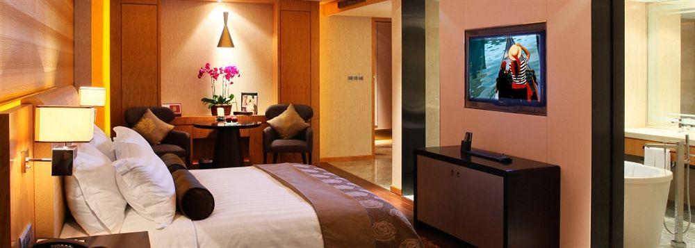 Lia! Chengdu Hotel Exterior foto